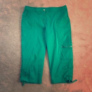 Zenergy by Chico’s stretch capri pants